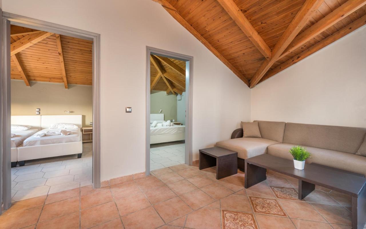 Maui Hotell Laganás Eksteriør bilde